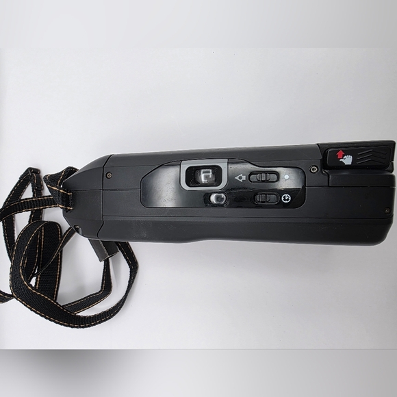 Vintage Polaroid Captiva SLR Auto Focus Camera F12/107mm - Picture 6 of 11